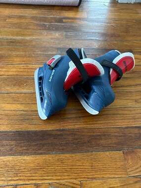 Bauer Lil Champ Youth Ice Skates Size 6/7